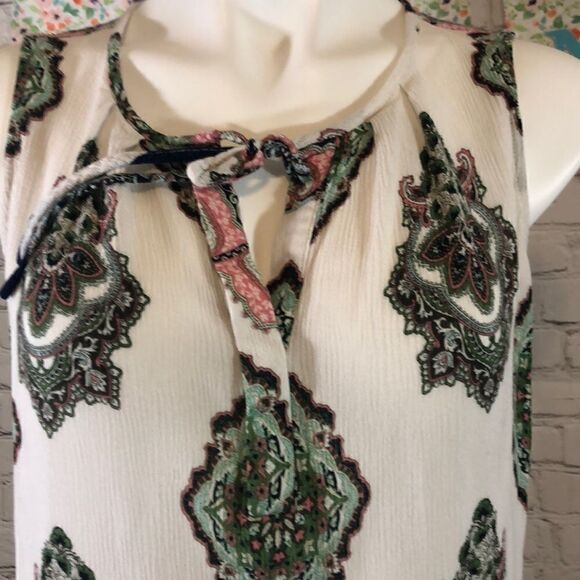 Crosby sleeveless white green boho top - Picture 2 of 6